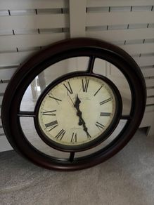 Mirrored wall clock for free