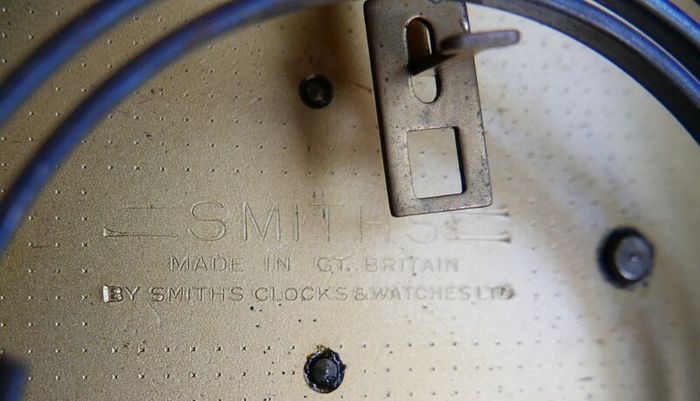 Vintage SMITHS Chiming Mantle Clock Mechanical  (works well)