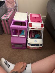 Barbie food truck and ambulance