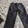 Black 3/4 trousers Image 3