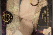 Knit Lurex Bootie Slippers size 6/7