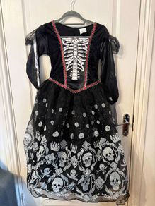 Girls Halloween Costume. Age 10 / 12
