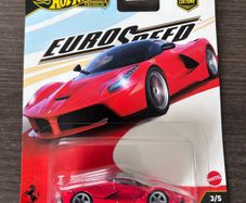 HotWheels Premium LaFerrari