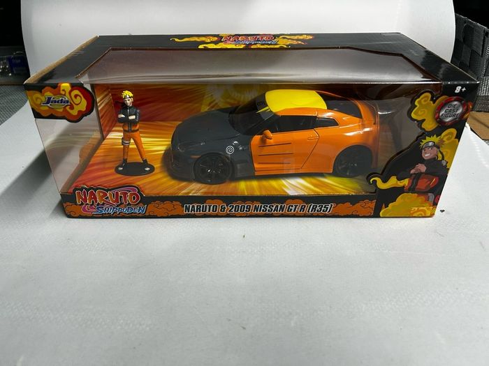 Nissan Skyline R35 & Naruto Jada