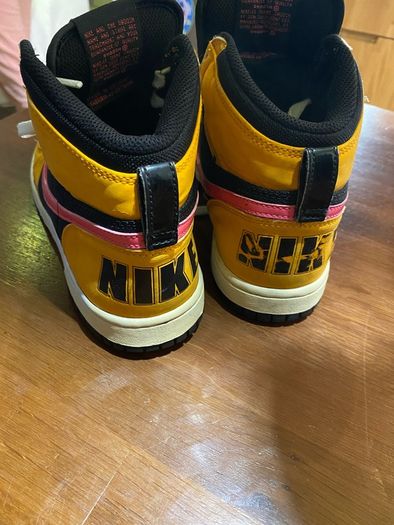 Nike shose