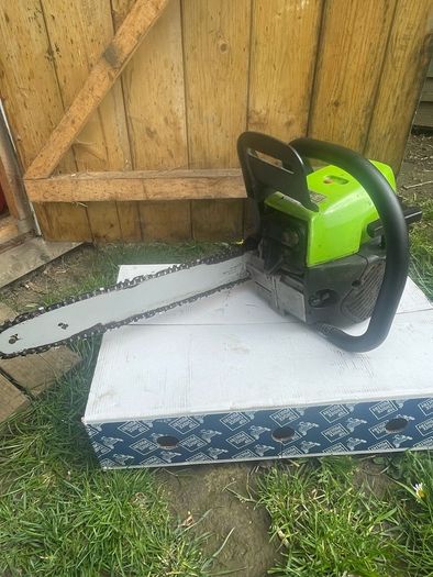 chainsaw