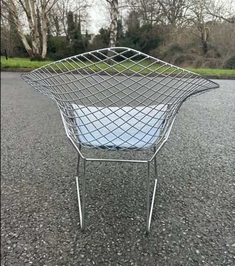 Vintage Knoll Harry Bertoia style Diamond Wire Chair.