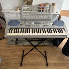 Yamaha psr 275
