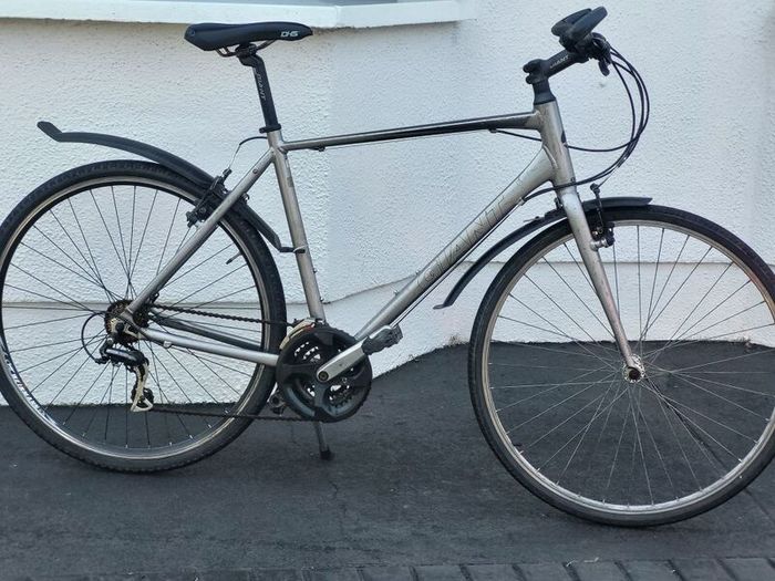 Hybrid Giant Escape 2 Used Condition