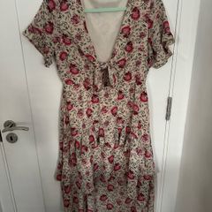 [clothes for adults] Gorgeous summer floral dress by Nasty Gal, size 40/12