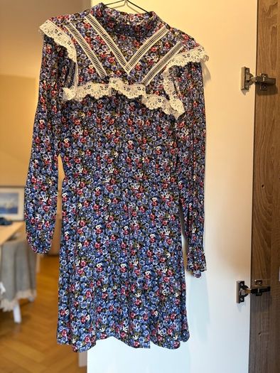 H&M Floral Lace.  Detail Dress   Vintage Prairie Style (Size [Insert Size