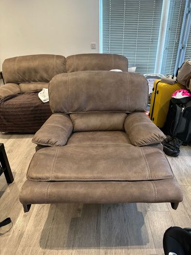 Recliner Sofas (3 +1 seater)