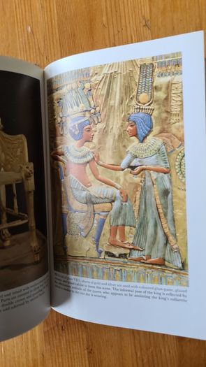 Tutankhamen. Penguin Book. VINTAGE FIRST EDITION 1965. Paperback In Good Condition.
