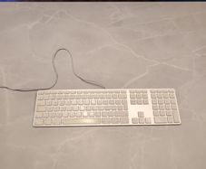Apple Wired Keyboard (USB) A1243
