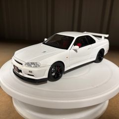 Nissan Skyline GTR R32 R34 1:18