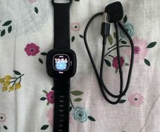 smartwatch Fitbit versa 3