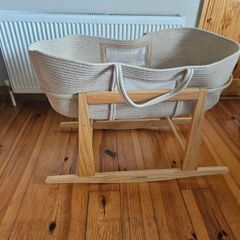 moses basket (clevamama)