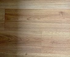Brewery Oak Laminate floor 12.5m2 + underlay