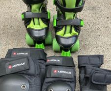 Kids Boot-skates UK10-13 & pads