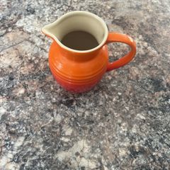 Le crueset breakfast jug
