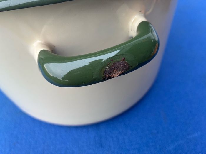 vintage circular enamel bread bin
