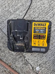 dewalt charger