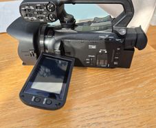 Canon XA11 Camcorder