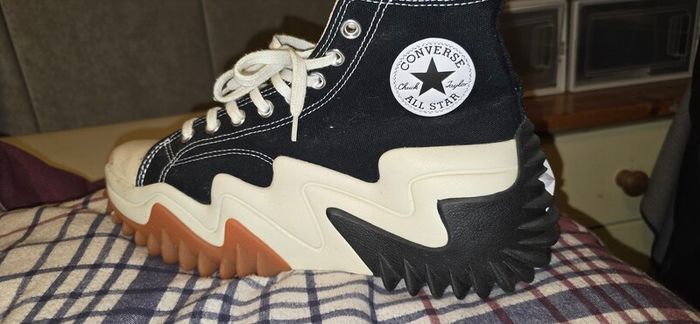 Converse Run Star Motion