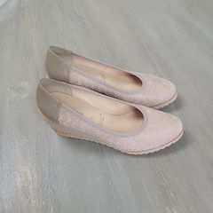 Brand new pair of beautiful taupe wedges, bioeco by arka