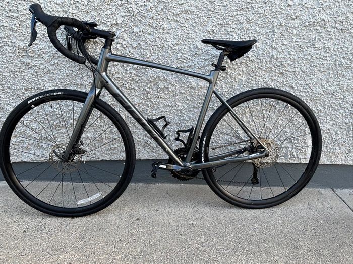 Giant Contend 2 Road Bike