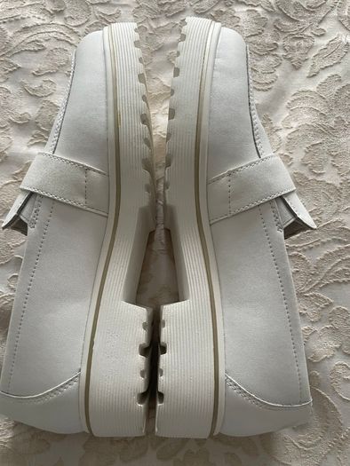 White Remonte Buckle Low Platform Loafers - Size 39- Nearly New