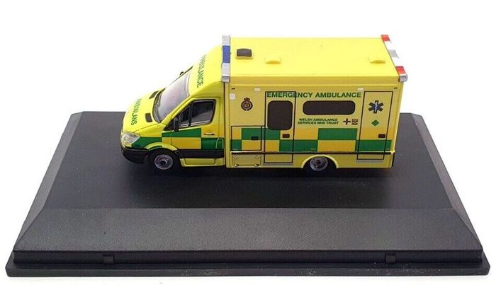 Ambulance 1.76, Sprinter -Free Post