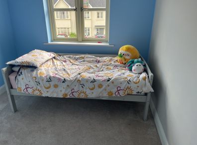 kids single bed
