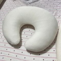 Feeding pillow