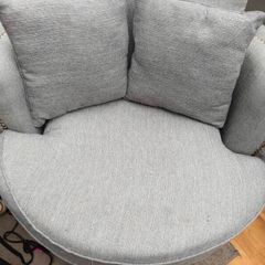 swivel chair