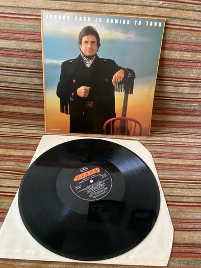 Johnny Cash - Johnny Cash Is Coming To Town [Vinyl]