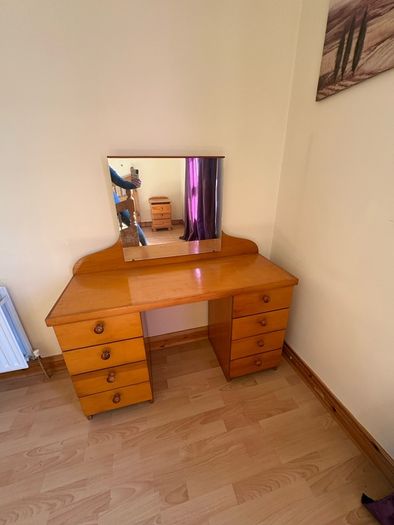 bedroom set