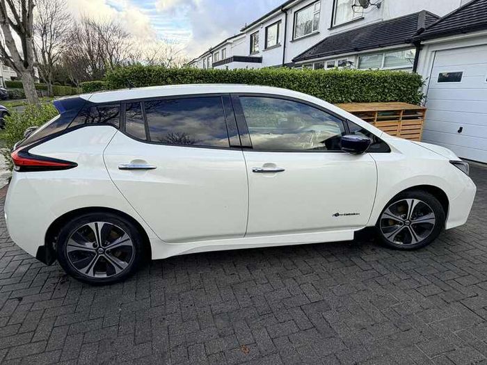 2018 Nissan Leaf Tekna- New NCT 04/28