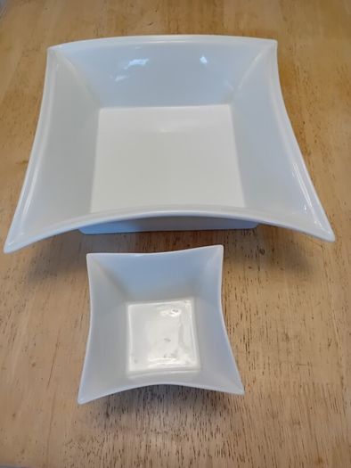 Newbridge Homeware Dishes , Two in total