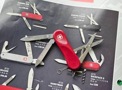 Vintage Wenger Evo Esquire Discontinued 65mm Model Swiss Army Knife Keychain tool