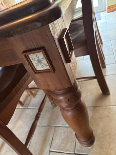 kitchen table and chairs