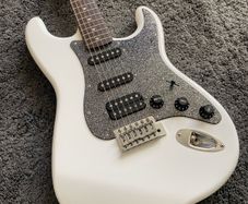 Fender SQUIRE HSS Affinity Stratocaster