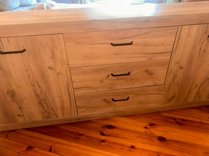 sideboard