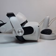 Meta Quest 2 with BoboVR M2 Pro