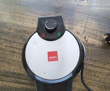 Waffle maker