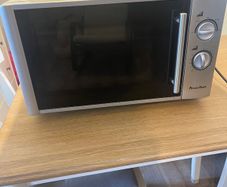 PowerPoint 25L 900W microwave