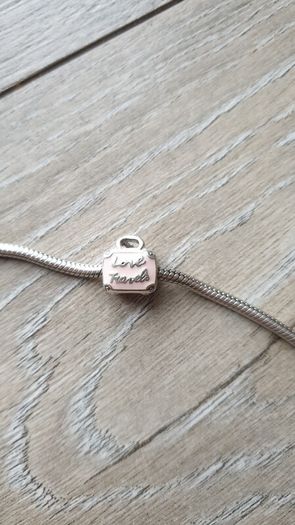 Pandora Suitcase Charm