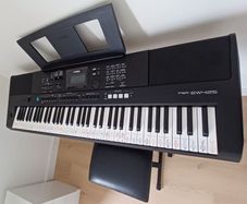 Yamaha  PSR-EW425 keyboard - Good as new