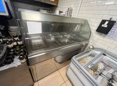 Hot counter section