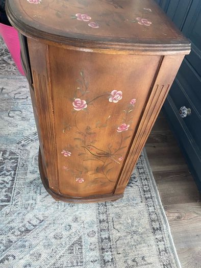 small locker unit